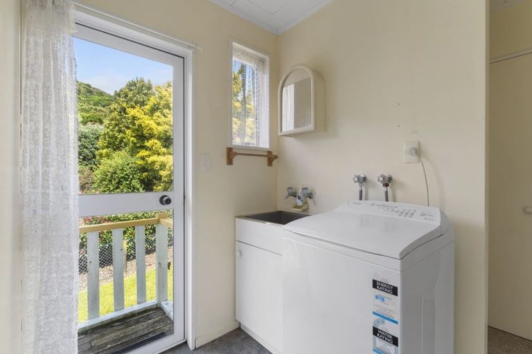 Photo of property in 12 Moana View Road, Waikawa, Picton, 7220