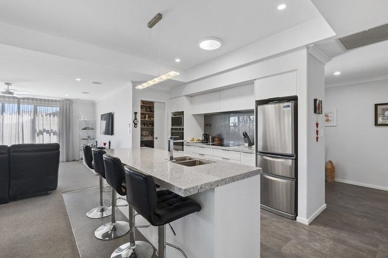 Photo of property in 26 Charlotte Drive, Omokoroa, 3114