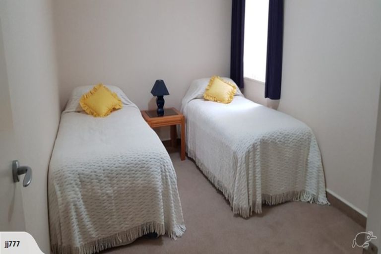 Photo of property in Ocean Apartments, 44 Marine Parade, Paraparaumu Beach, Paraparaumu, 5032