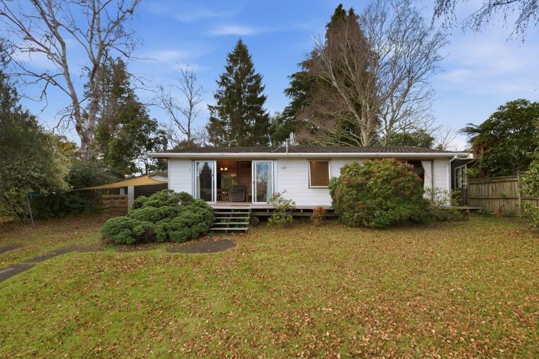 Photo of property in 4 Irwin Place, Kinloch, Taupo, 3377