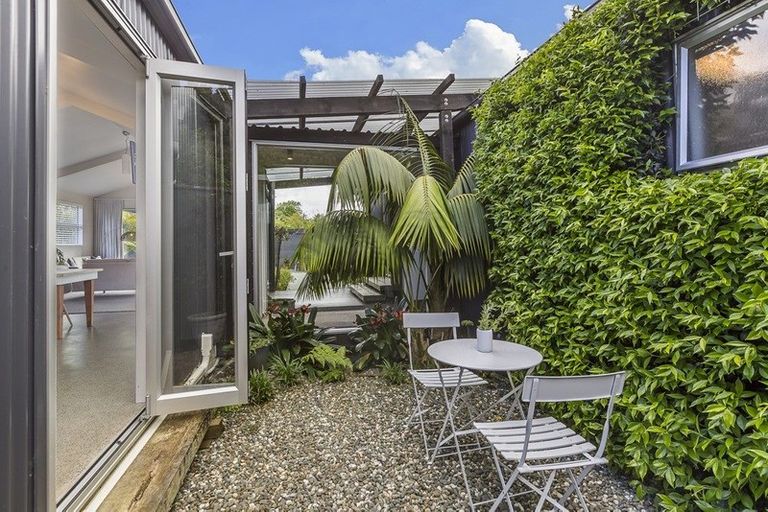 Photo of property in 30 Muncaster Road, Snells Beach, 0920