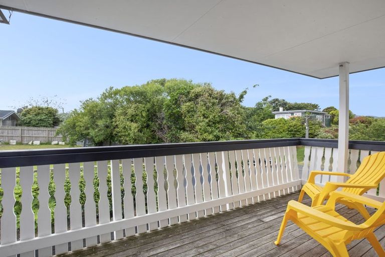 Photo of property in 6 Allen Road, Raumati Beach, Paraparaumu, 5032