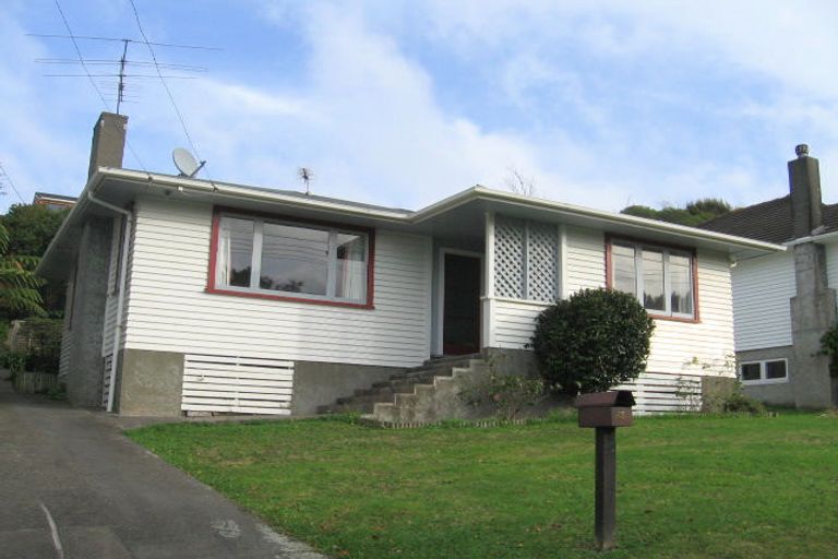Photo of property in 45b Larsen Crescent, Tawa, Wellington, 5028