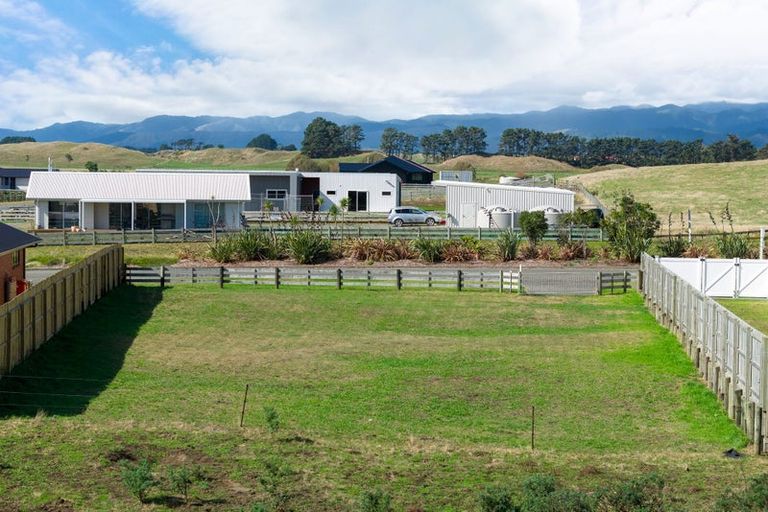 Photo of property in 19 Waitarere Rise Avenue, Waitarere Beach, Levin, 5510