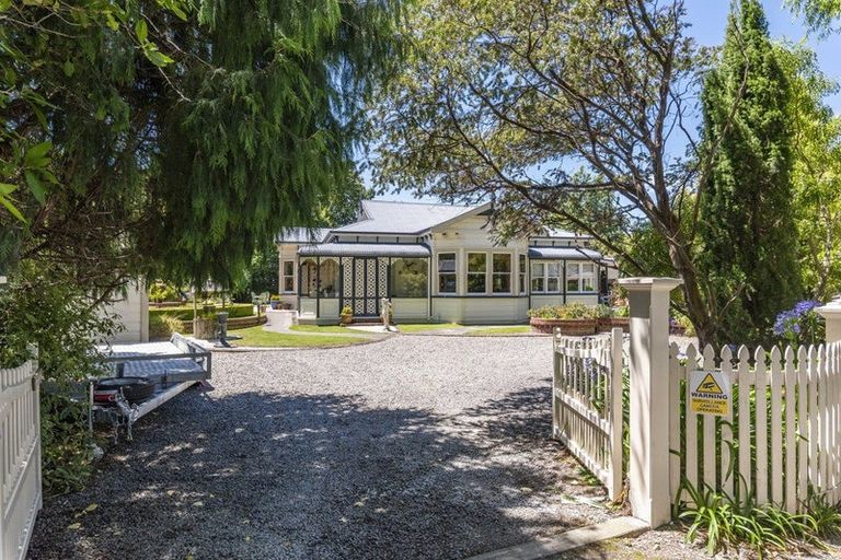Photo of property in 16 Rata Road, Raumati Beach, Paraparaumu, 5032