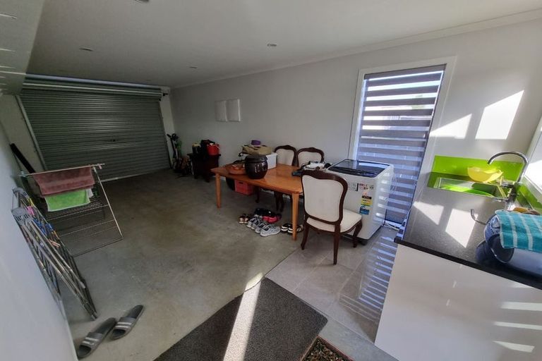 Photo of property in 52 Hobart Crescent, Wattle Downs, Auckland, 2103