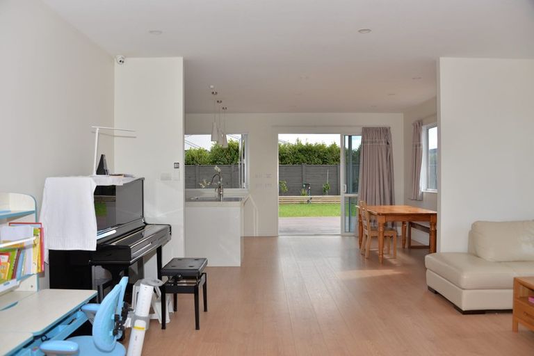 Photo of property in 16 Orchard Terrace, Riverhead, 0820