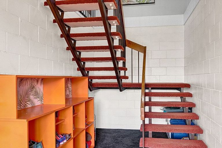 Photo of property in 20 Tiverton Crescent, Whalers Gate, New Plymouth, 4310