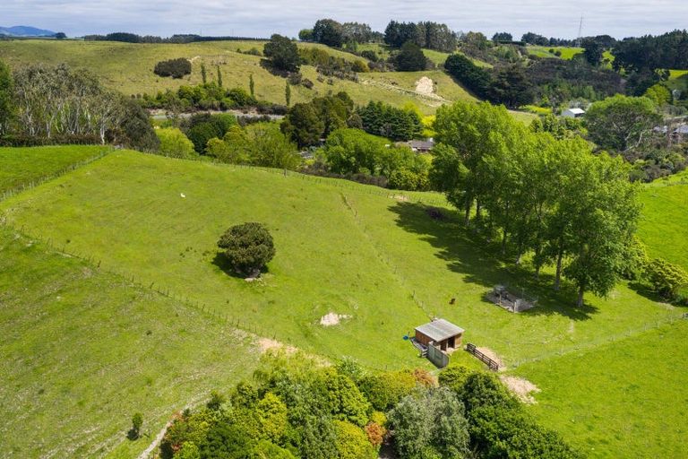 Photo of property in 39 County Heights Drive, Aokautere, Palmerston North, 4471