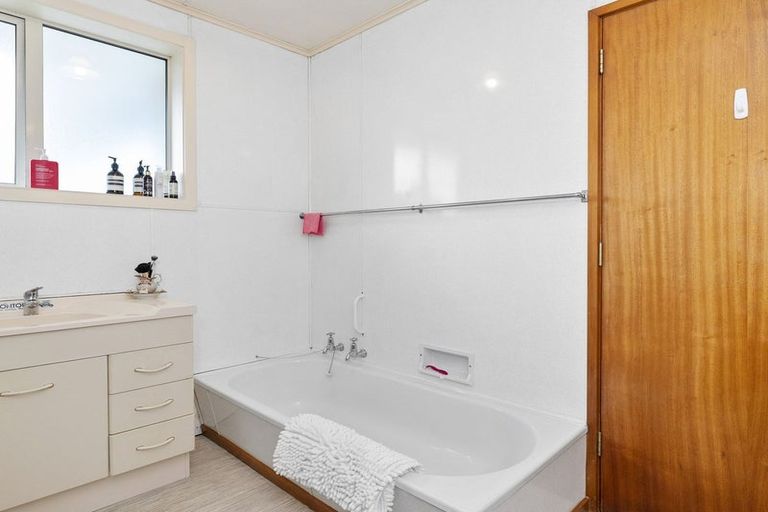 Photo of property in 2/20 Ings Avenue, Saint Clair, Dunedin, 9012