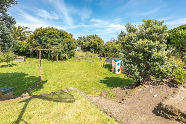 Photo of property in 39 Hood Street, Castlecliff, Whanganui, 4501