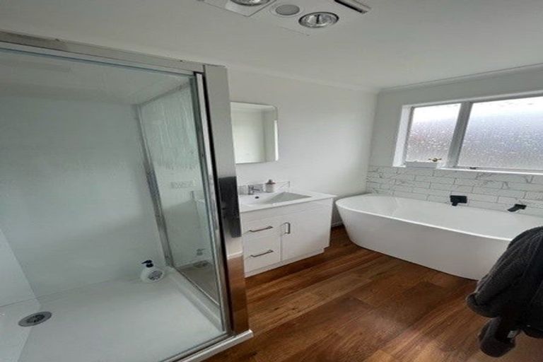 Photo of property in 1/21 Denver Grove, Totara Park, Upper Hutt, 5018