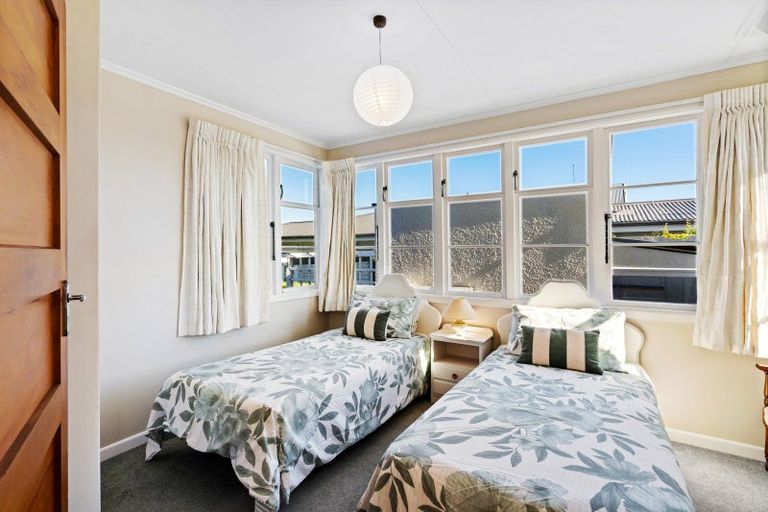 Photo of property in 11 Coleman Terrace, Hospital Hill, Napier, 4110