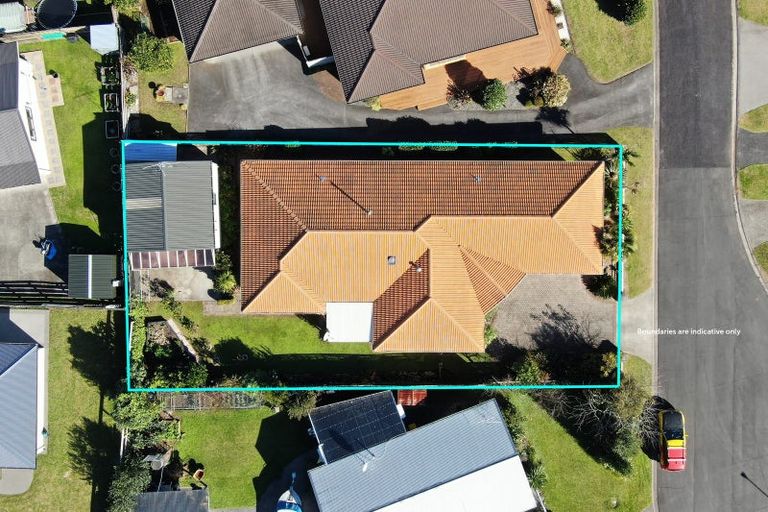 Photo of property in 111 Everitt Crescent, Whangamata, 3620