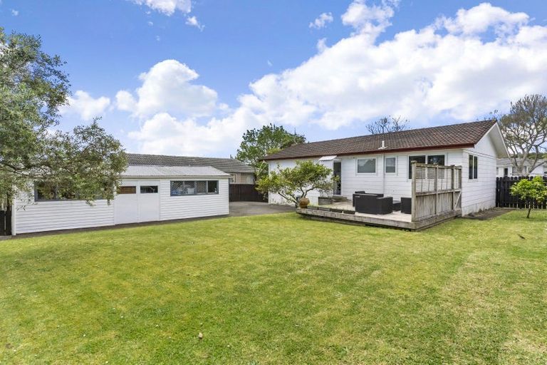 Photo of property in 95 Everglade Drive, Totara Heights, Auckland, 2105