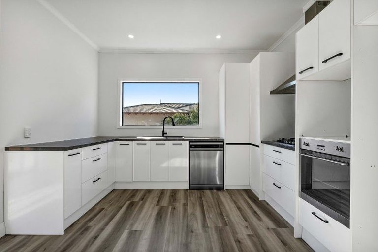 Photo of property in 22 Olivia Street, Stratford, 4332