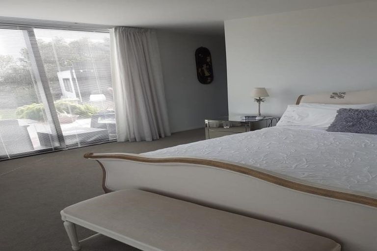 Photo of property in 74 Glenstrae Road, Redcliffs, Christchurch, 8081