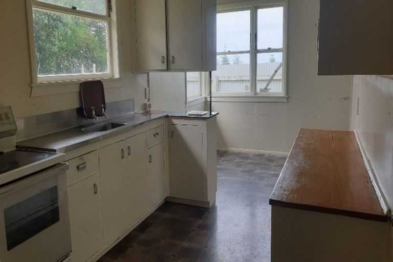 Photo of property in 53 Victoria Street, Patea, 4520