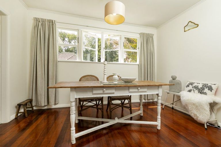 Photo of property in 110a Lake Road, Belmont, Auckland, 0622