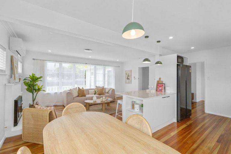 Photo of property in 81 Bartholomew Road, Levin, 5510