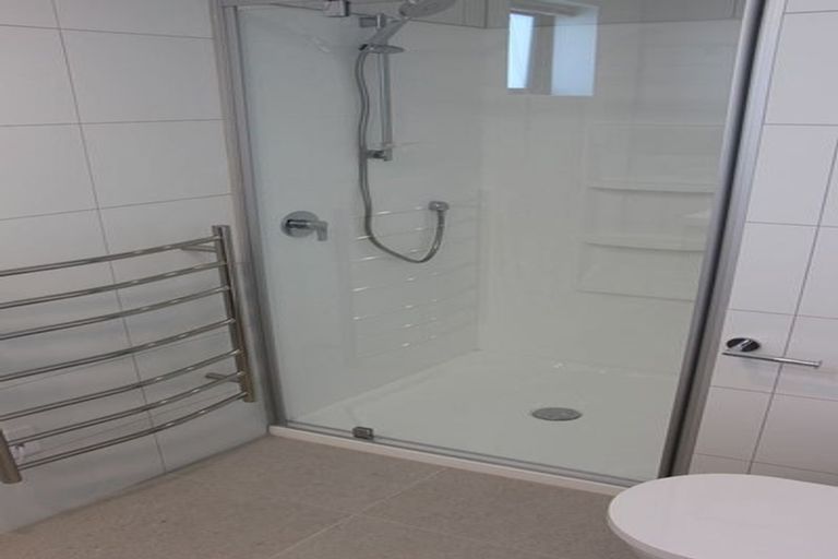 Photo of property in 11 Ngakoro Road, Karaka, Papakura, 2113