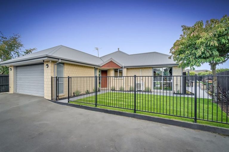 Photo of property in 11 Goldie Place, Rolleston, 7614