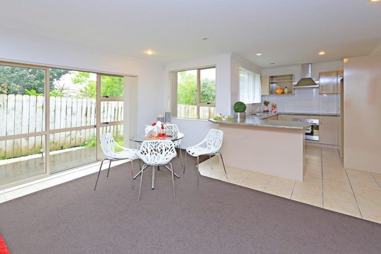 Photo of property in 8 Richard Halse Drive, Manurewa, Auckland, 2105