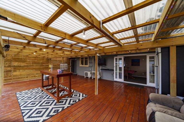 Photo of property in 1 Laws Place, Pirimai, Napier, 4112