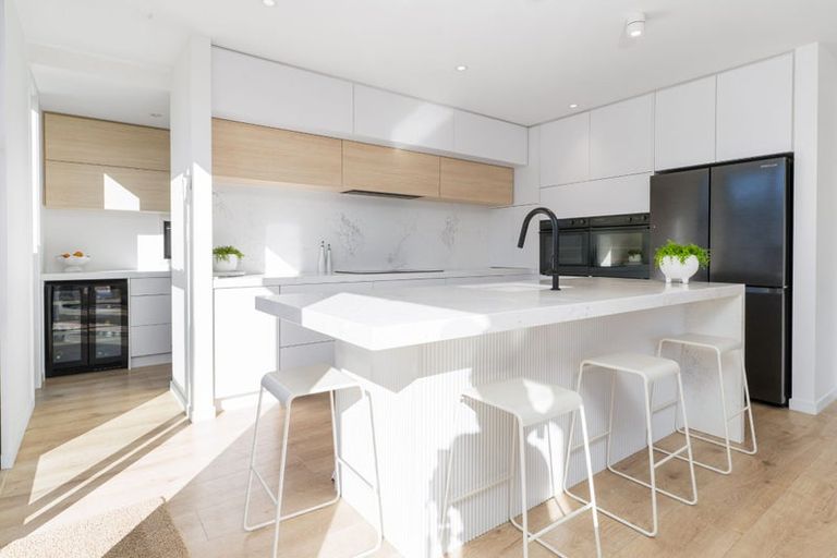 Photo of property in 10a Memorial Avenue, Ilam, Christchurch, 8053