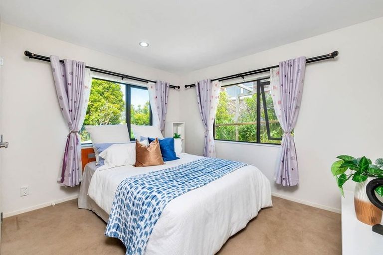 Photo of property in 70d Glengarry Road, Glen Eden, Auckland, 0602
