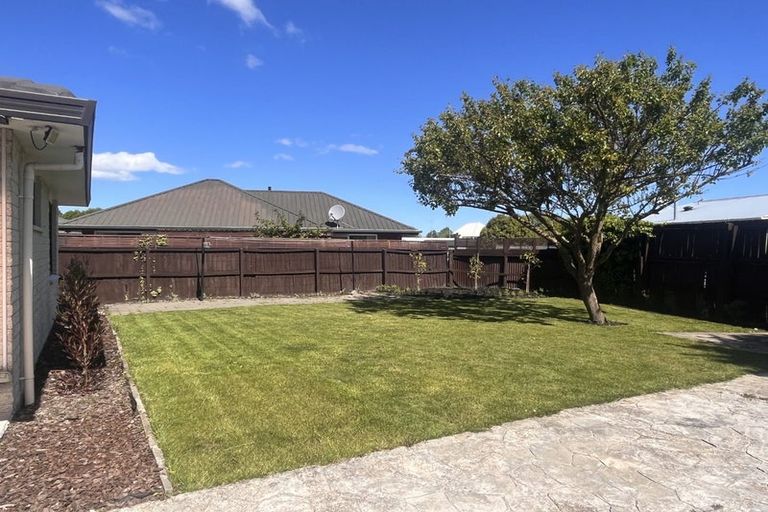 Photo of property in 10 Lochmore Street, Bishopdale, Christchurch, 8051