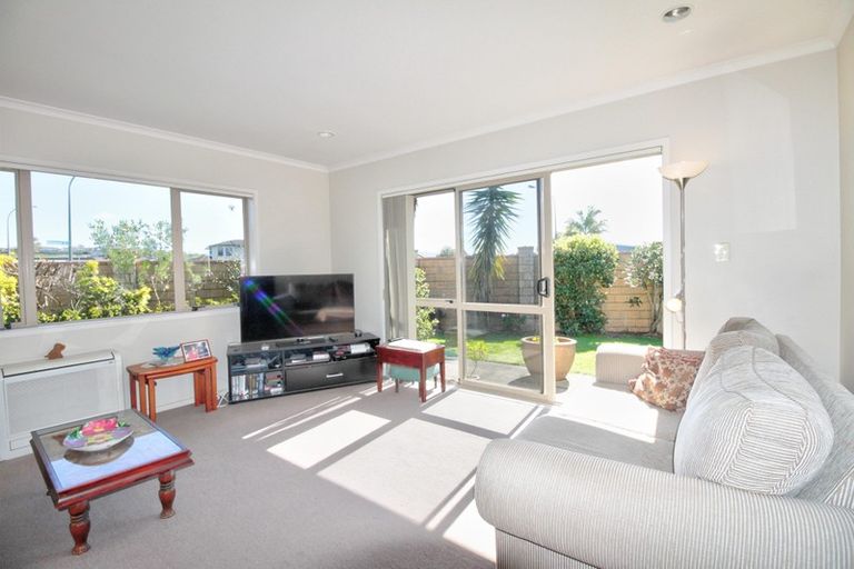 Photo of property in 21/100 Millers Road, Brookfield, Tauranga, 3110