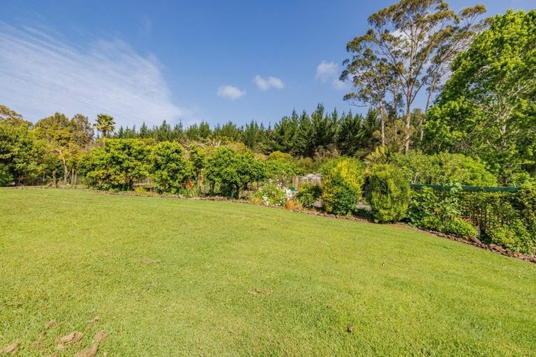 Photo of property in 98 Edmonds Road, Kerikeri, 0293