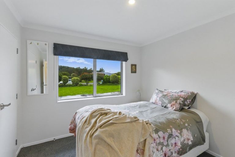 Photo of property in 51 Garth Road, Levin, 5571