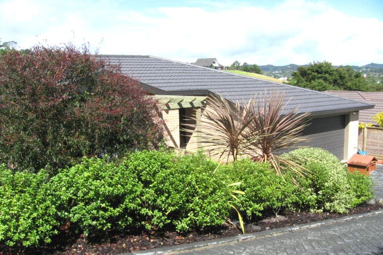 Photo of property in 25 Mckinley Road, Sunnyvale, Auckland, 0612