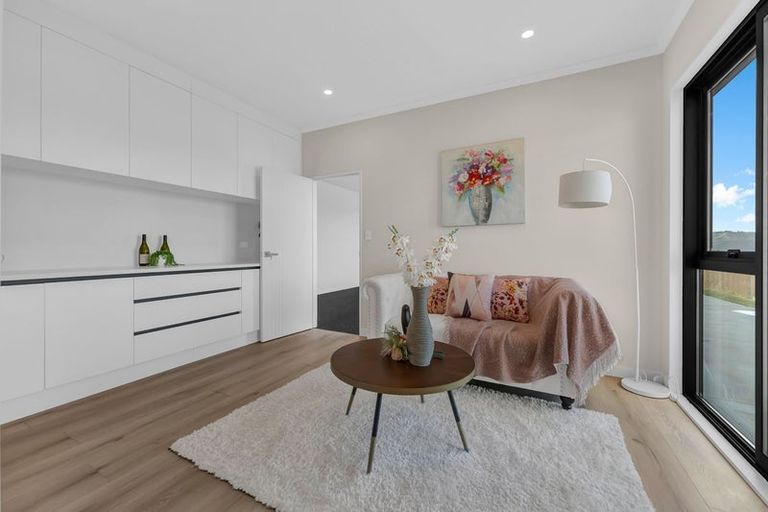 Photo of property in 13 Dolcetto Place, Pokeno, 2402