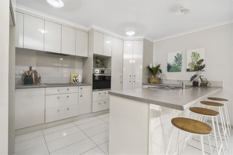 Photo of property in 20 Max Landing, Grandview Heights, Hamilton, 3200