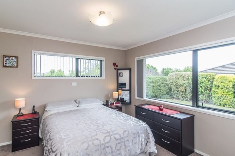 Photo of property in 6 Matuhi Street, Waikanae, 5036