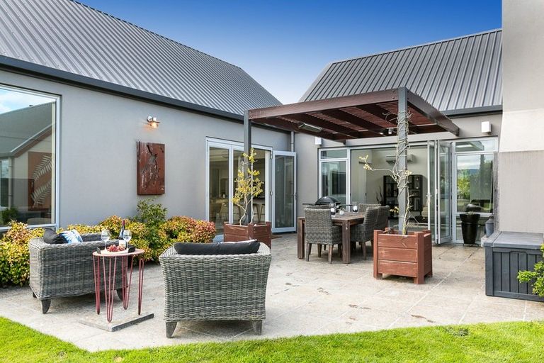 Photo of property in 66 Wingatui Road, Mosgiel, 9024