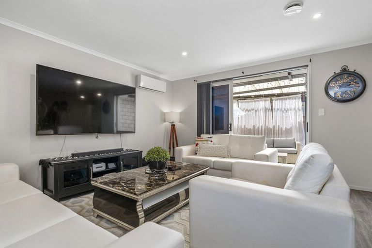 Photo of property in 27 Waterside Drive, Pyes Pa, Tauranga, 3112