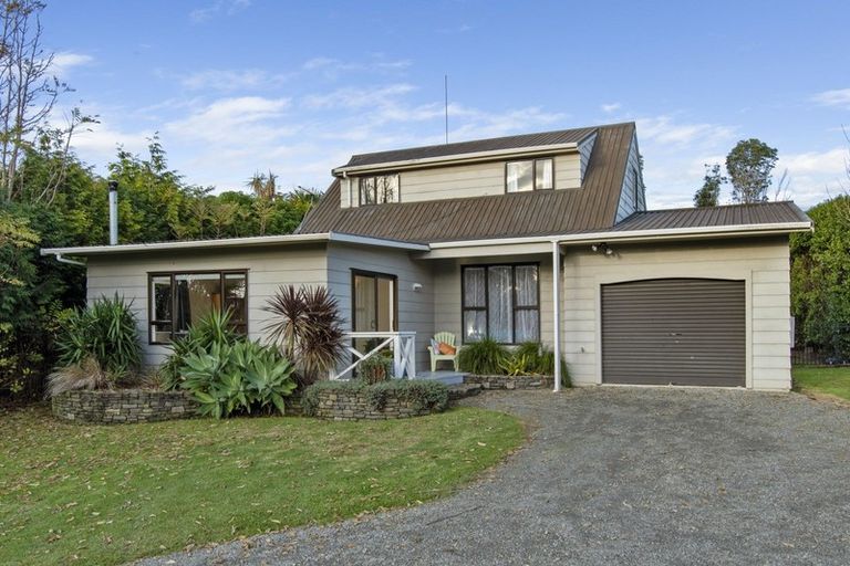 Photo of property in 30 Levley Lane, Katikati, 3129