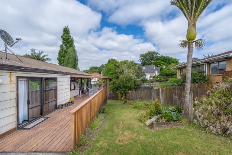 Photo of property in 25 Birman Close, Half Moon Bay, Auckland, 2012