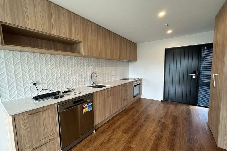 Photo of property in 5/66 Metcalfe Road, Ranui, Auckland, 0612