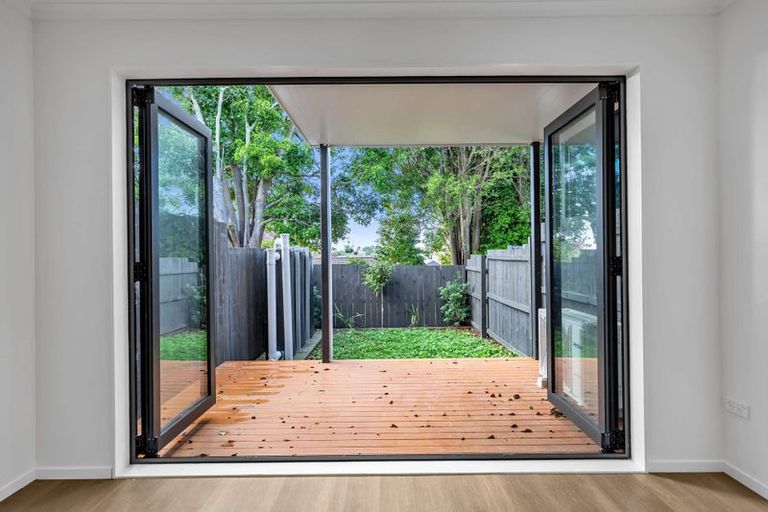 Photo of property in 5/32 Brandon Road, Glen Eden, Auckland, 0602