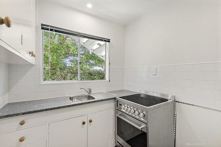 Photo of property in 2 Overtoun Terrace, Hataitai, Wellington, 6021