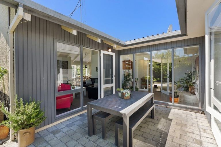 Photo of property in 110 Buick Crescent, Awapuni, Palmerston North, 4412