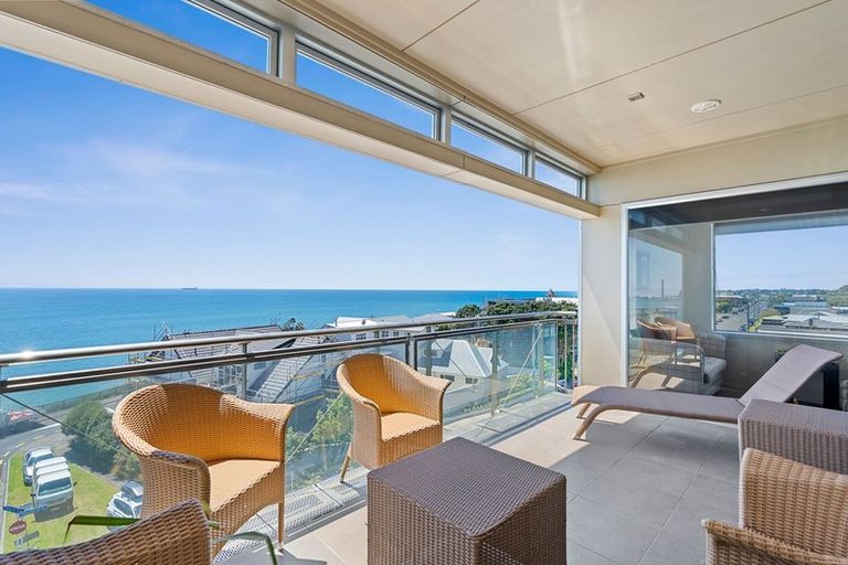 Photo of property in Quarterdeck, 22/4 Buller Street, New Plymouth, 4310