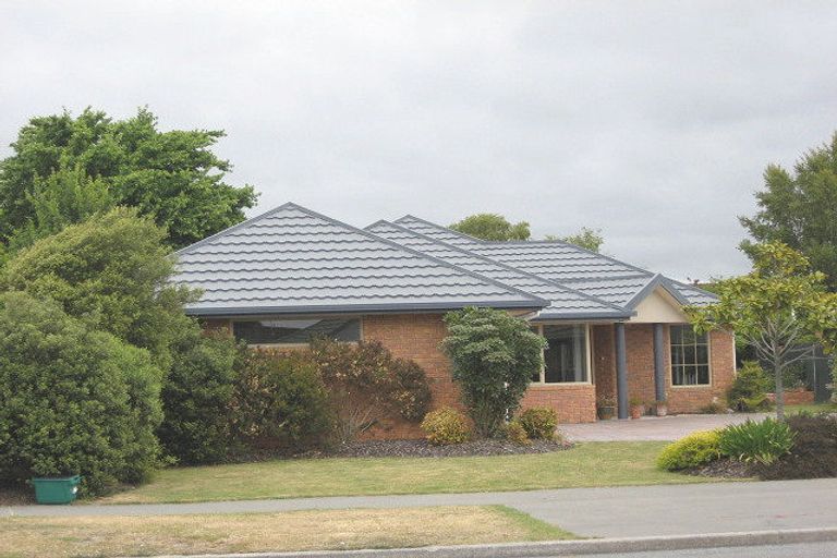 Photo of property in 54 Broadhaven Avenue, Parklands, Christchurch, 8083