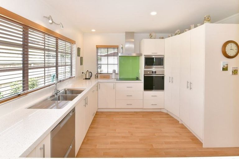 Photo of property in 34 Laurence Street, Manly, Whangaparaoa, 0930