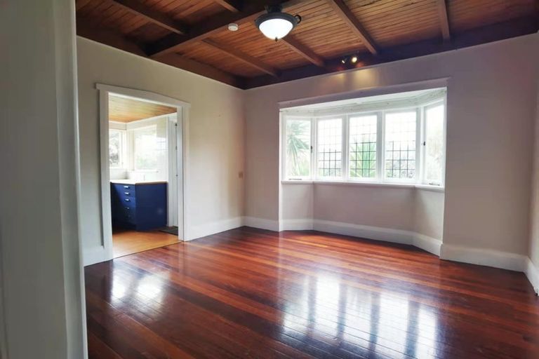 Photo of property in 69 Balmain Road, Birkenhead, Auckland, 0626